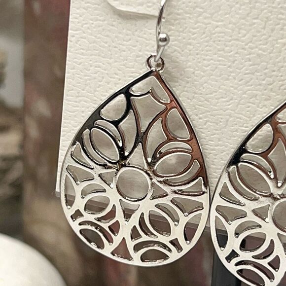 Silver Tear Drop Dangle Earrings A&I $16ea/bundle 3 for $25 - Picture 2 of 4